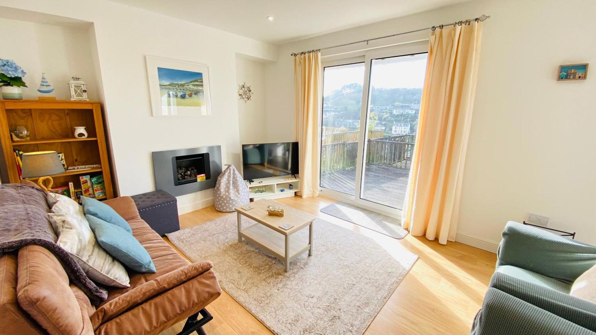 The Hillocks, Looe - Two Bedroom House With Fabulous Views Of Looe Town And Harbour Exterior photo